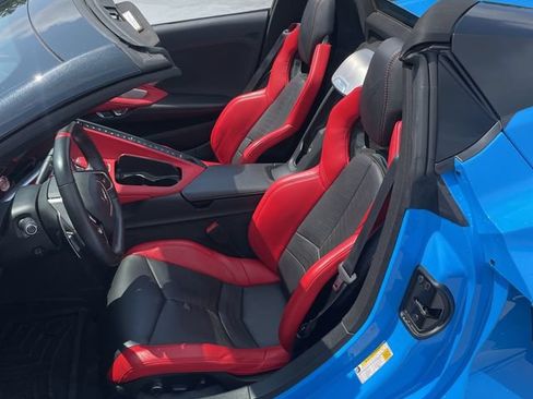 Used 2022 Chevrolet Corvette Stingray Preferred Conv w/ Z51 Performance Package RWD image 5