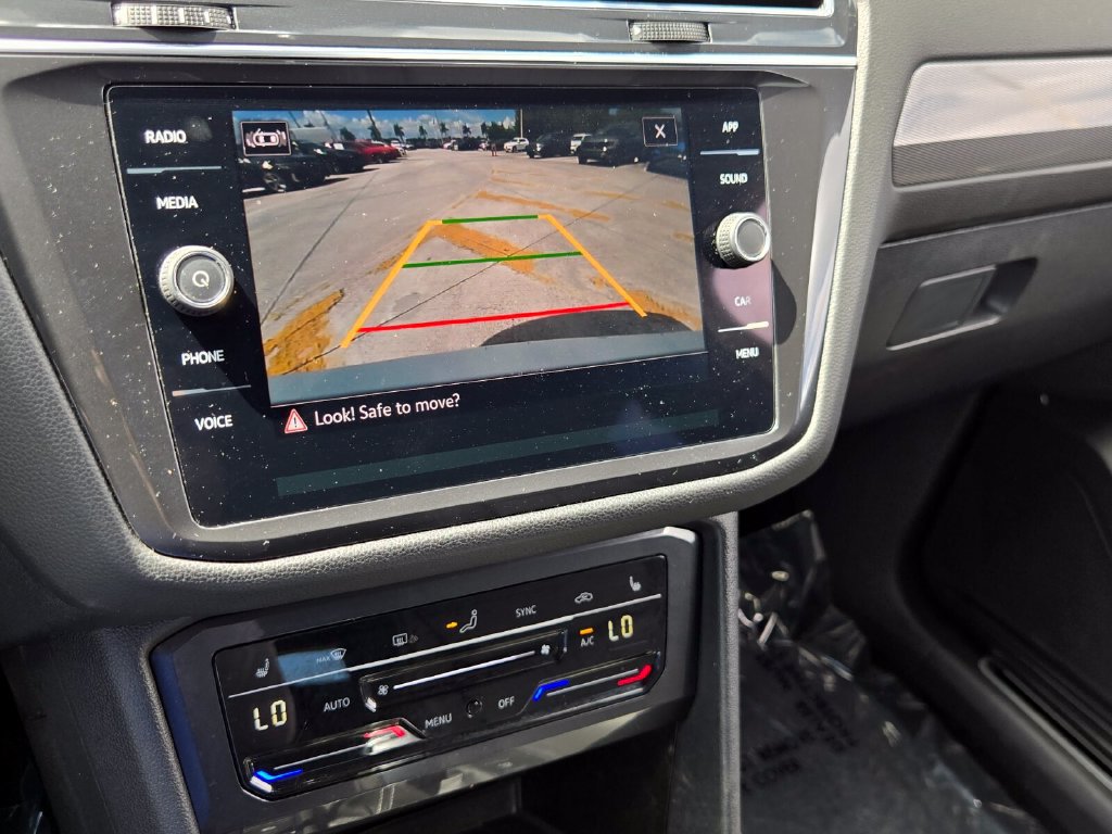 Certified 2023 Volkswagen Tiguan SE R-Line FWD image 24