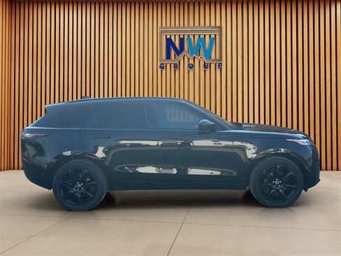 Used 2018 Land Rover Range Rover Velar S AWD/4WD image 24