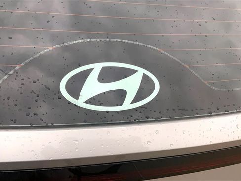 Used 2025 Hyundai Tucson SE FWD image 32