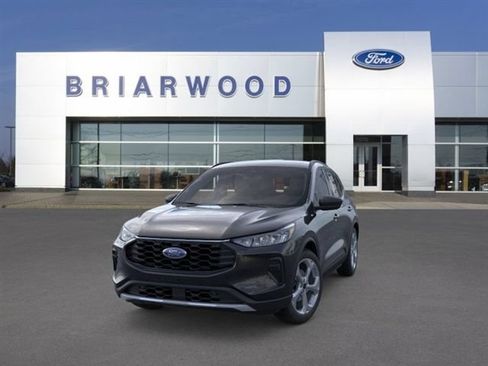 Used 2026 Ford Escape ST-Line w/ Tech Pack #1 AWD/4WD image 2