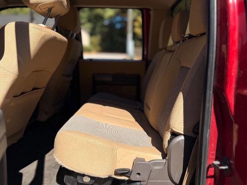 Used 2015 Ford F250 XLT w/ XLT Value Package image 37