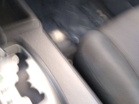 Used 2008 Toyota FJ Cruiser 2WD image 24