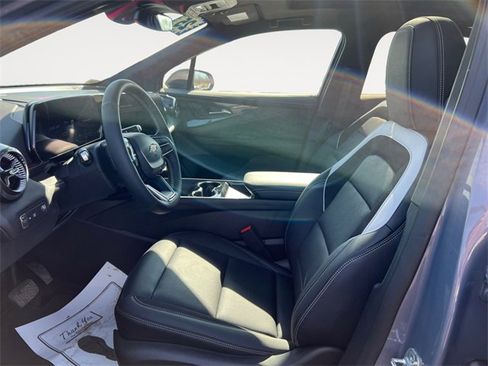 Used 2025 Chevrolet Blazer EV LT image 9