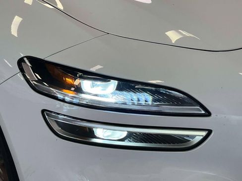 Used 2024 Genesis G70 2.5T AWD/4WD image 7
