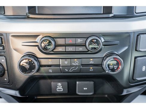 New 2026 Ford F250 XL w/ F-250 >10K GVWR Package AWD/4WD image 16