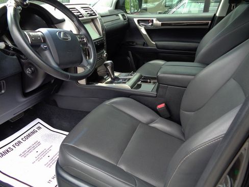 Used 2018 Lexus GX 460 w/ Navigation Package AWD/4WD image 10