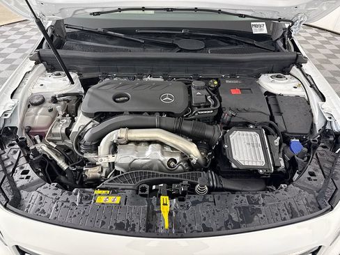 Used 2026 Mercedes-Benz GLB 250 4MATIC image 29