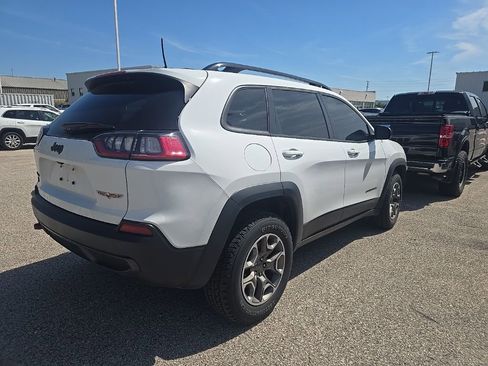 Used 2022 Jeep Cherokee Trailhawk AWD/4WD image 3