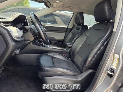 Used 2022 Jeep Compass Latitude w/ Convenience Group AWD/4WD image 7
