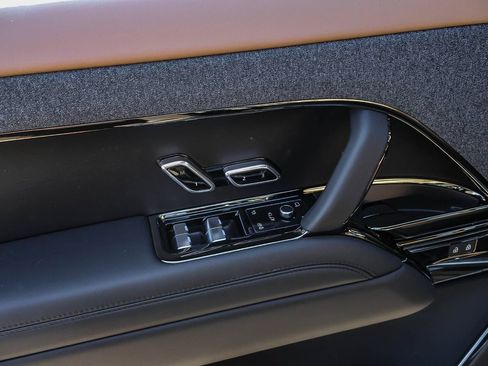 New 2026 Land Rover Range Rover Sport Dynamic SE AWD/4WD image 29