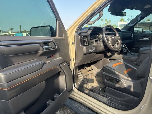 Used 2023 GMC Sierra 1500 AT4 w/ AT4 Premium Package image 6