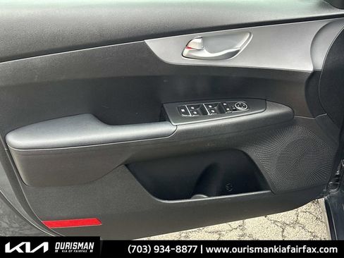 Used 2023 Kia Forte LXS w/ LXS Technology Package image 19