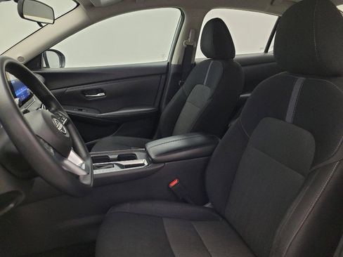 Used 2024 Nissan Sentra SV FWD image 17