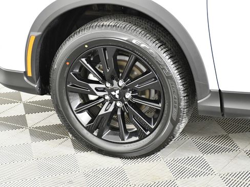 Used 2024 Mitsubishi Eclipse Cross LE image 50