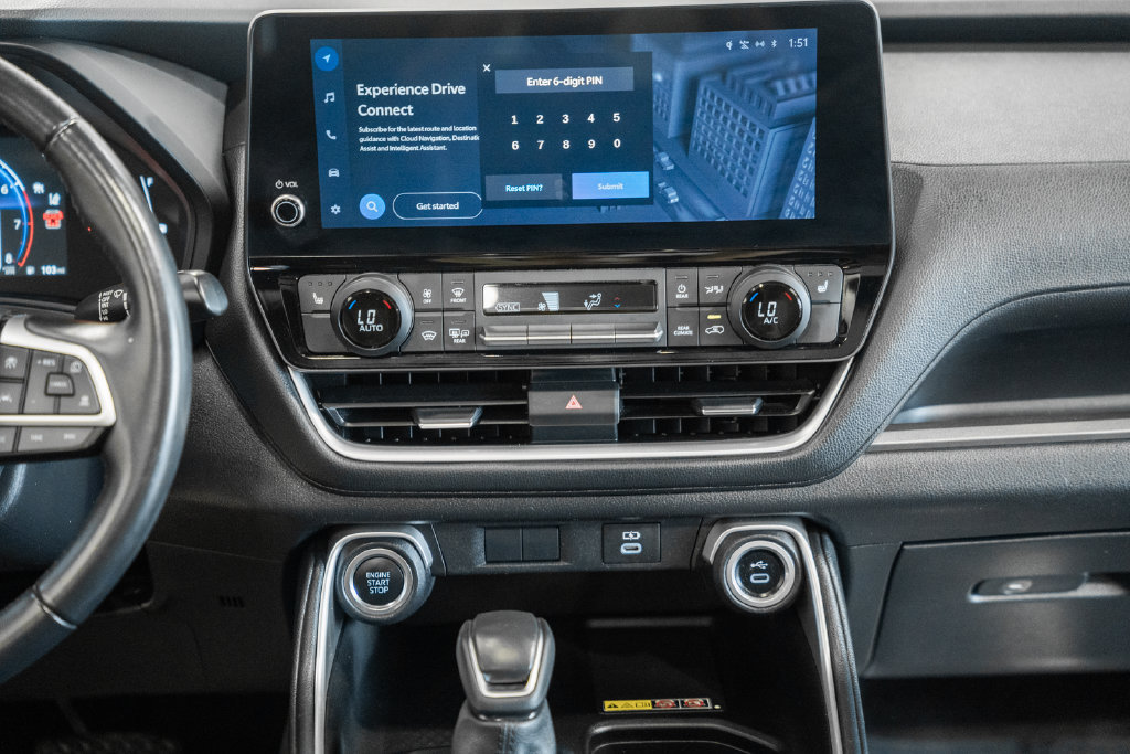 Used 2025 Toyota Grand Highlander AWD image 14