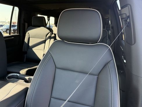 New 2026 Chevrolet Suburban Premier w/ Sun And Tow Package image 28