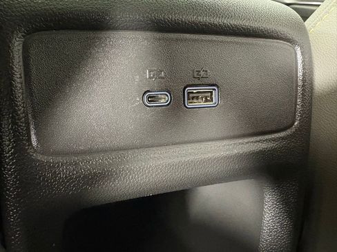 Used 2026 Chevrolet Trax ACTIV w/ Sunroof Package image 38