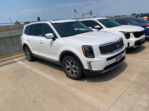 Used 2020 Kia Telluride EX w/ Towing Package FWD image 14