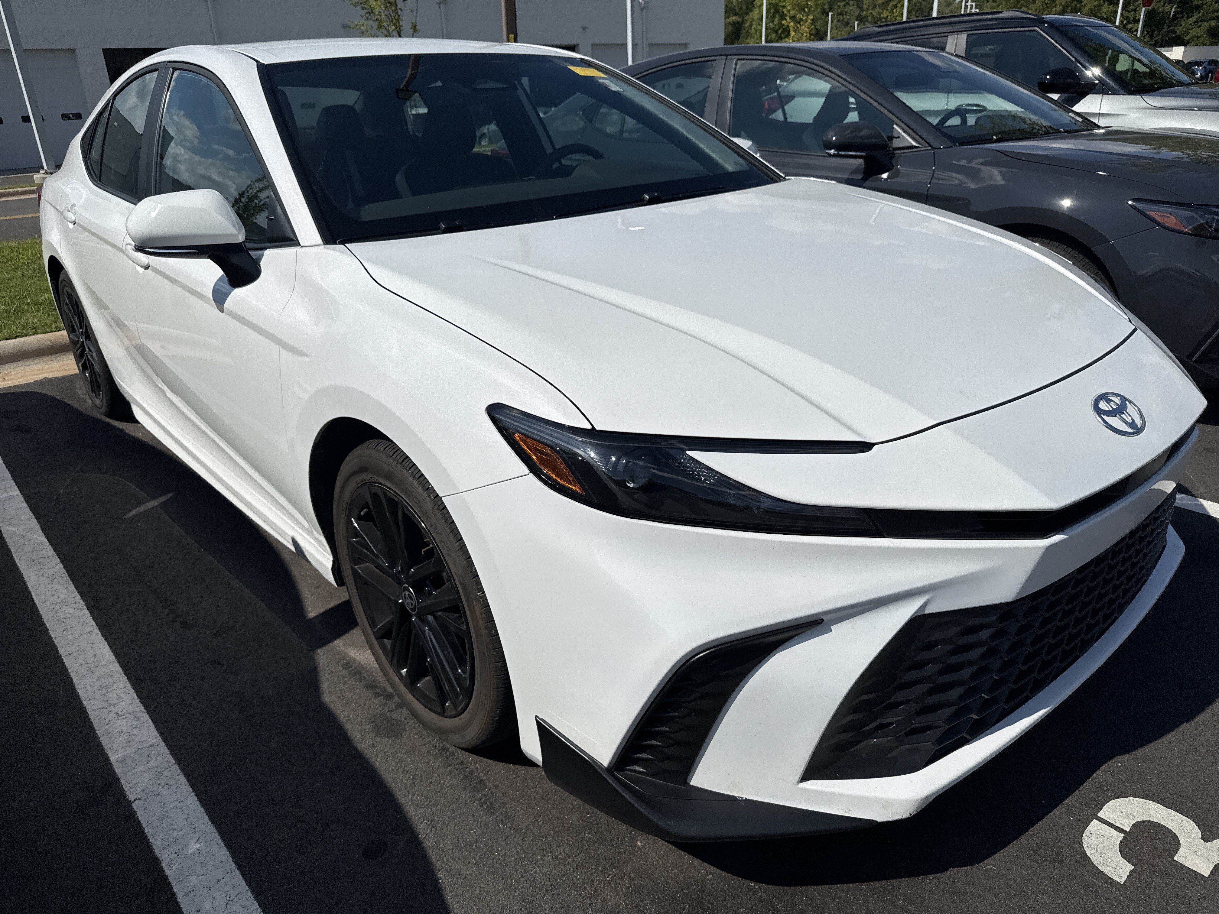Used 2026 Toyota Camry SE w/ Convenience Package FWD image 36