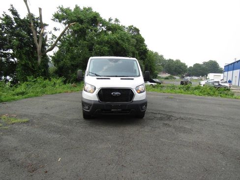 Used 2025 Ford Transit 250 Low Roof w/ Exterior Upgrade Package RWD image 9