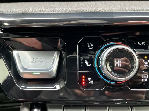 Used 2022 GMC Sierra 1500 AT4 image 25