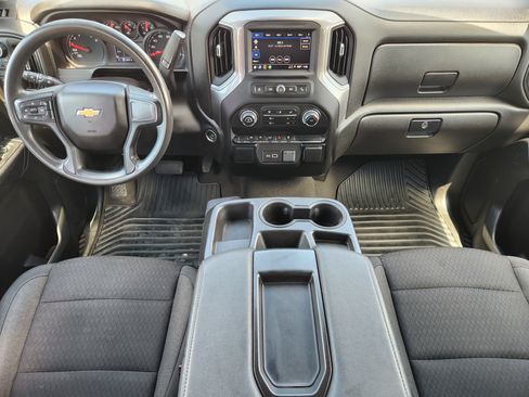 Used 2022 Chevrolet Silverado 1500 Custom AWD/4WD image 25
