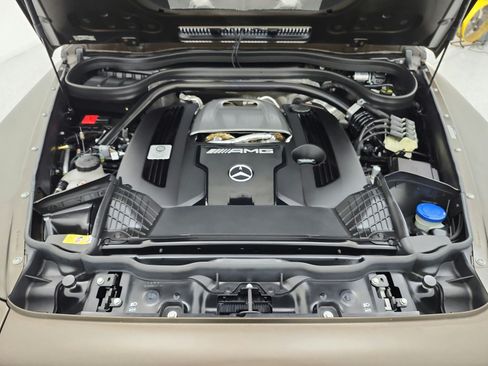 Certified 2025 Mercedes-Benz G 63 AMG 4MATIC image 17