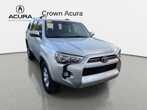 Used 2023 Toyota 4Runner SR5 Premium w/ Moonroof Package RWD image 31