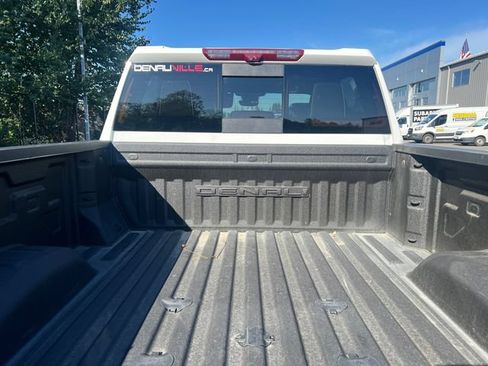 Used 2024 GMC Sierra 3500 Denali Ultimate AWD/4WD image 21
