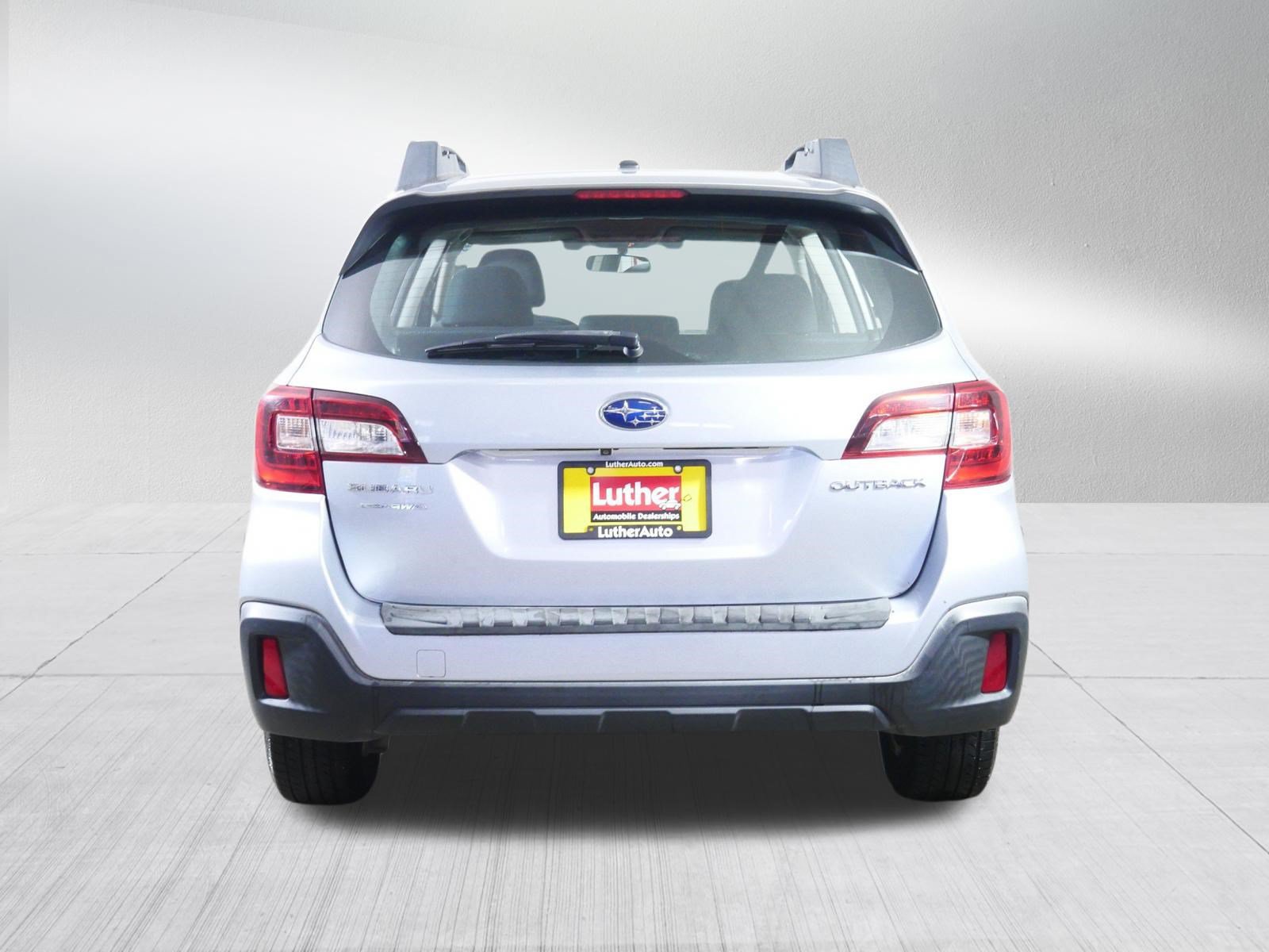 Used 2019 Subaru Outback 2.5i AWD/4WD image 6