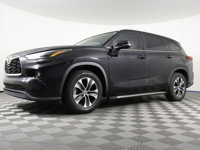 Used 2022 Toyota Highlander XLE