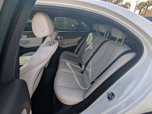 Used 2022 Mercedes-Benz E 450 4MATIC Sedan image 26