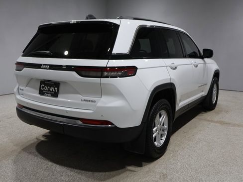 Used 2025 Jeep Grand Cherokee Laredo w/ Luxury Tech Group I image 2