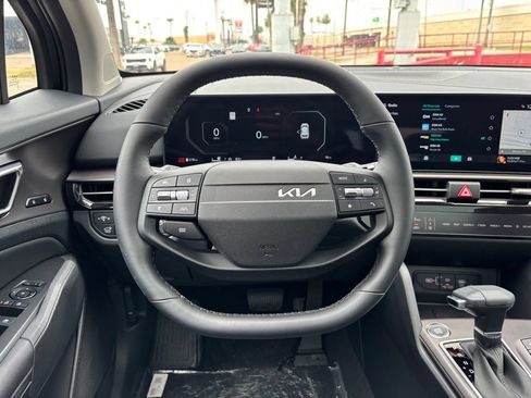 New 2026 Kia Sportage SX FWD image 12