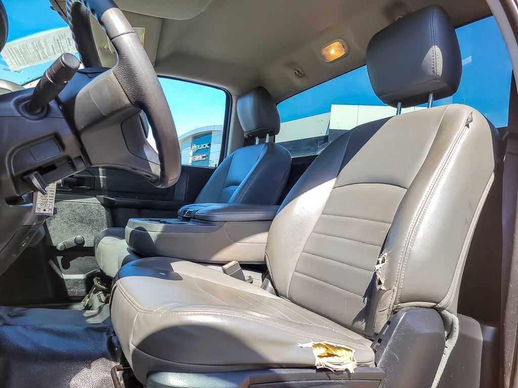 Used 2015 RAM 2500 Tradesman RWD image 7