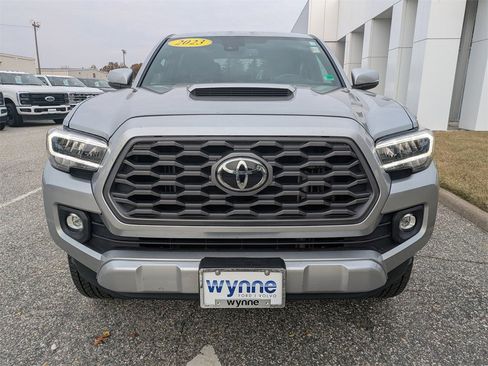 Used 2023 Toyota Tacoma TRD Sport image 9
