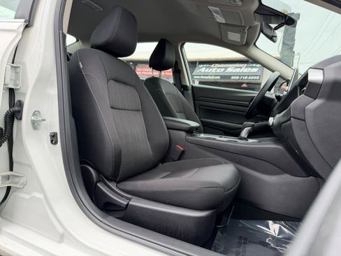 Used 2025 Nissan Altima 2.5 S image 22