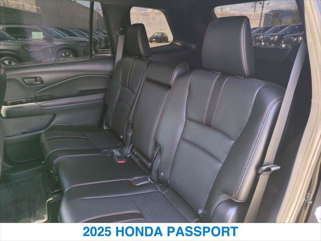 Certified 2025 Honda Passport TrailSport image 23