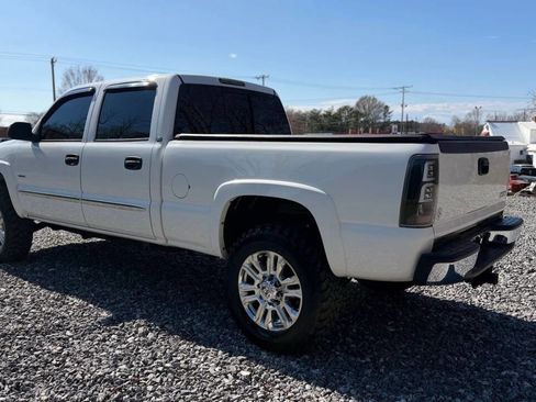 Used 2005 GMC Sierra 2500 SLT w/ Heavy-Duty Power Package image 5
