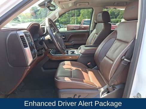 Used 2017 Chevrolet Silverado 1500 High Country AWD/4WD image 2