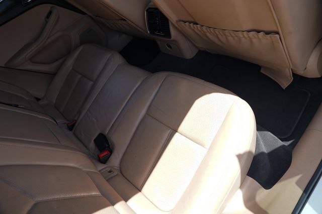 Used 2020 Porsche Macan AWD/4WD image 14