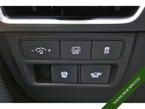 Used 2025 Hyundai Sonata Limited FWD image 21