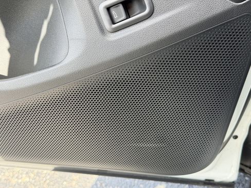 New 2026 Volkswagen Tiguan SE image 15