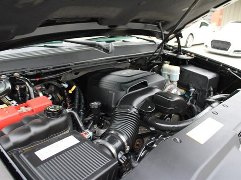 Used 2007 Cadillac Escalade EXT w/ Information Package image 44