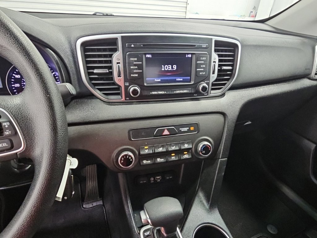 Used 2019 Kia Sportage LX FWD image 12