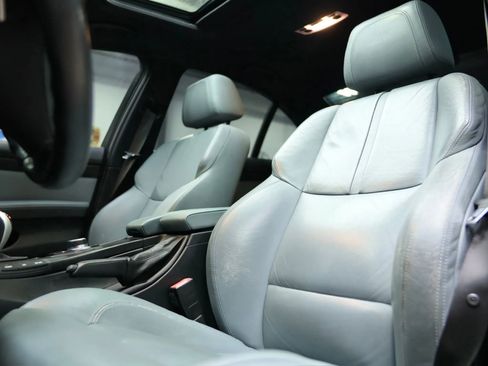 Used 2011 BMW M3 Sedan image 22