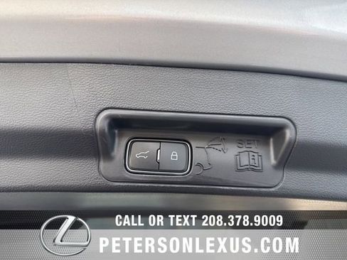 Used 2025 Ford Explorer Platinum w/ Ultimate Package image 23