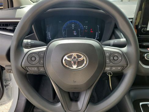 Used 2026 Toyota Corolla LE image 18