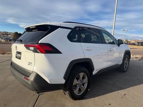 Used 2025 Toyota RAV4 XLE image 8